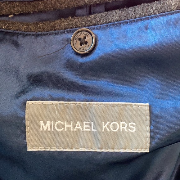 MICHAEL KORS WOOL & CASHMERE GRAY MID-LENGTH Grey COAT SIZE 38R, satin lined - Picture 6 of 7